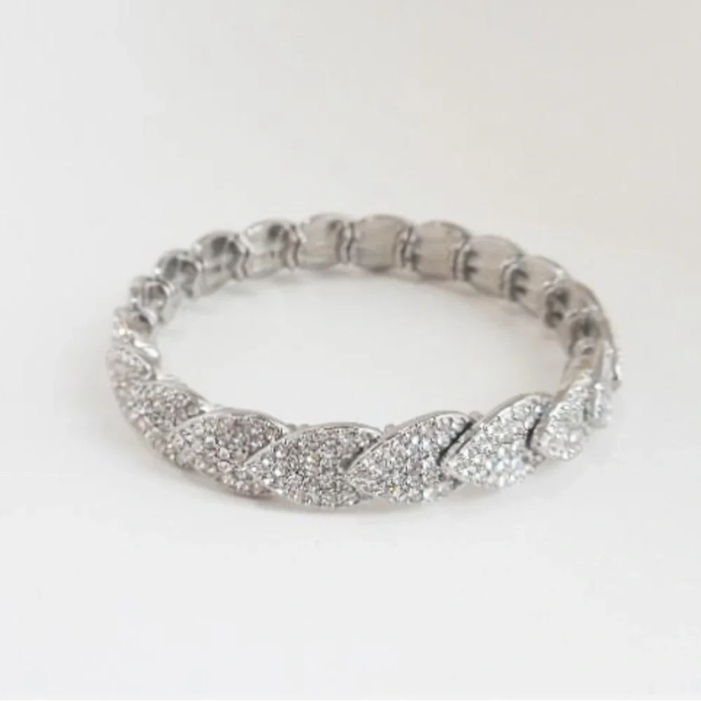 NWT INC International Concepts Pavé Crystal Stretch Bracelet Silver Tone - Picture 2 of 6